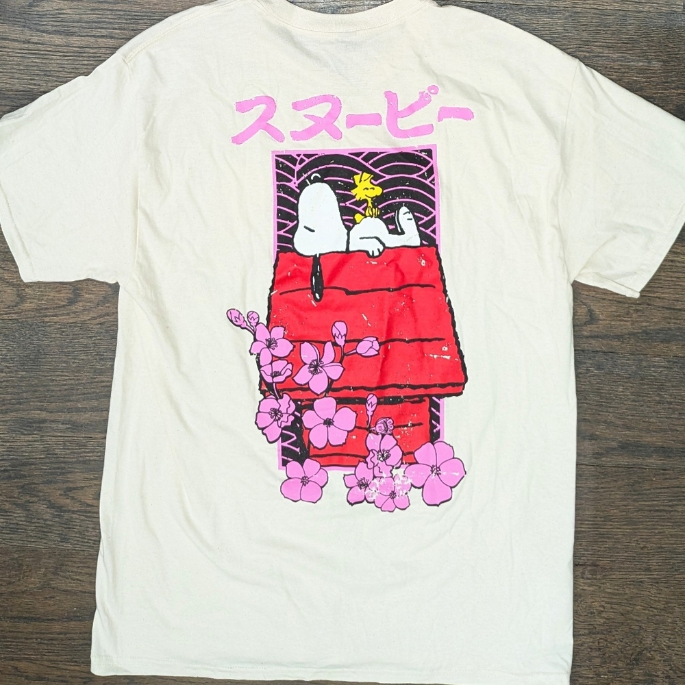 New Peanuts Snoopy Woodstock Dog House Cherry Blossom Japanese T-Shirt Kanji L